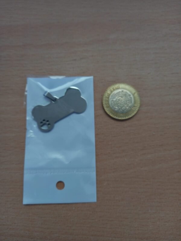Placa (plaquita) de identificación para mascota de acero inoxidable, PERSONALIZADA, con forma de hueso, color plateada